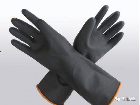 戴橡胶手套视频