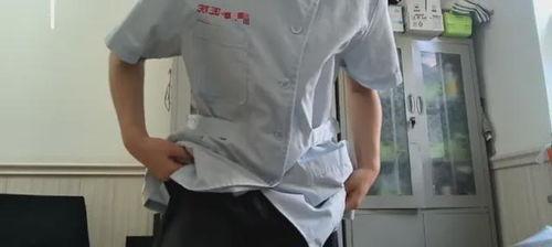 更衣室换衣服视频,揭秘更衣室换衣视频背后的故事