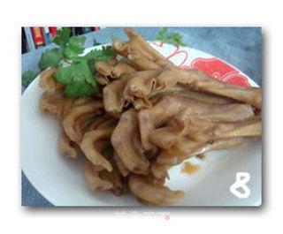 卤鸭掌视频,美味诱人，一口咬下满口香